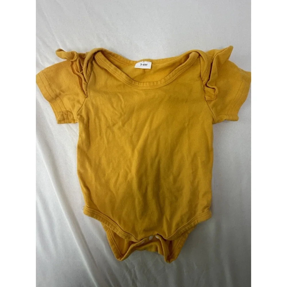 Lot of 12 Baby Girl Clothes Newborn 0-3M 3-6M Dresses Bodysuits Pajamas